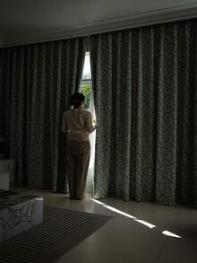 1pc Premium Heavy Blackout Curtain, Lime Flower Pattern On Dark Green Background, Versatile Hanging Options, High-End For Villa, Farmhouse, Balcony, Living Room, Bedroom, 350gsm Densely Woven Thick Fabric - Multicolor - View 10