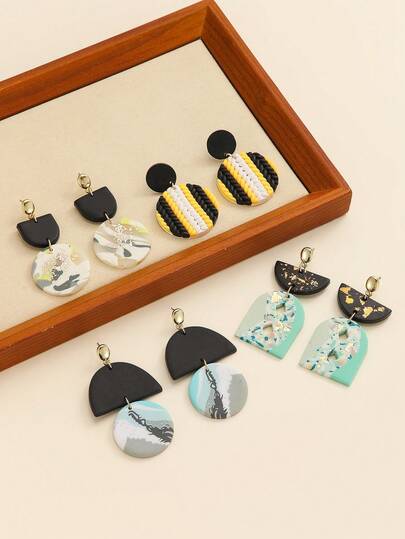 1 Pair Casual Polymer Clay And Metal Water Drop Earrings, Featuring Contrasting Color Woven Design, Foil Texture And Ink Painting Pattern, Mint Color Patchwork Decor, Suitable For Women's Daily Casual Wear, Summer Outings, Street Style And Fashion-Forward Young Ladies.