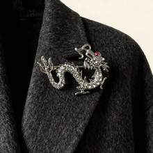 1枚创意十二生肖龙卡通复古胸针，百搭日常配饰