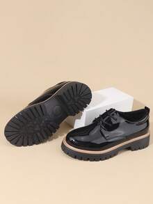 春秋季厚底套脚乐福鞋，舒适粗跟休闲鞋，适合青少年，学院风，女生适用