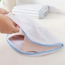 1pc Durable Lingerie Wash Bag - Mesh Washing Protection Bag, Zipper Closure, Suitable For Delicate Clothes, Round Design, Material - Multicolor - View 10