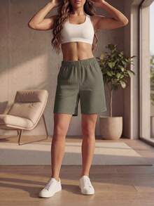 DEVIT - Short 3/4 negro para mujer estilo casual, tela rib acanalada elástica, pretina ancha sin jareta ni bolsillos, diseño básico cómodo y versátil hasta la rodilla ideal para outfits diarios, deportivos o de descanso - Verde militar - Ver 5