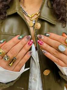 24片Y2K风格短椭圆渐变法式美甲贴纸，粉色网格、星星和波点图案，展现迷人女性魅力，完美适配亚克力美甲套装，包含1瓶果冻胶和1把指甲锉，适合日常佩戴或派对美甲。 - 彩色 - 查看 2