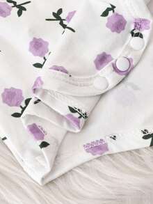 3件套女婴喇叭袖碎花连体衣+可爱粉色蝴蝶结动物小熊刺绣围兜裤+发带套装 - 彩色 - 查看 8