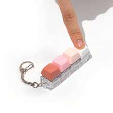 1个彩色键盘按键指尖玩具 - 静音/咔哒声，适合放松、办公室和图书馆使用，办公减压玩具 | 有趣的减压玩具，键盘钥匙扣指尖玩具，抗压/减压玩具