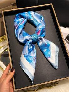 1 chiếc khăn vuông/khăn bandana giả lụa in hoa, kích thước 70cm, đa năng cho nữ dùng làm thắt lưng, trang trí túi xách, khăn trùm đầu. - Nhiều màu - Xem 3