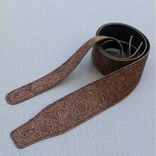 6毫米宽吉他背带，PU皮革材质，3D压纹，柔软舒适，有效减轻肩部压力