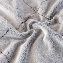1pc Soft & Warm Snowflake Fleece Blanket, Simple Solid Color Edged Sofa/Bed Cover, Light Grey