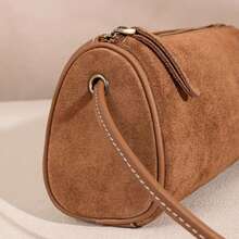 Bolso bandolera de mujer de ante con acabado mate, de forma cilíndrica y ligero - Marrón - Ver 6