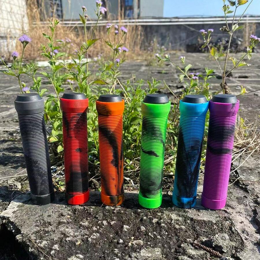 MOTSUV Bicycle Handlebar Grips, Soft Rubber BMX Mountain Bike Off-Road Handlebar Covers