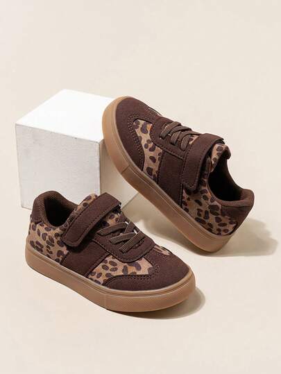 1 Pair Vintage Style Leopard Print Girls' Sports Shoes, Low-Top, Hook And Loop Strap, TPR Sole, Fabric Lining, Round Toe - Suitable For Daily Wear And Outdoor Activities