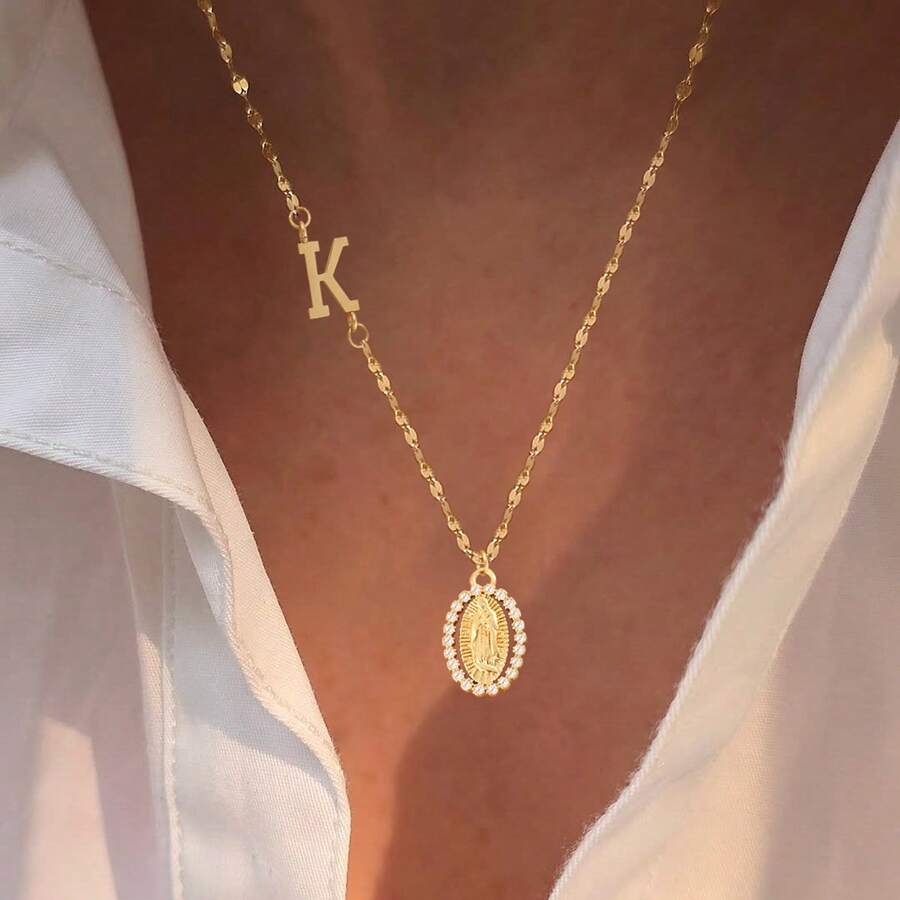 1pc Classic Fashion Initial Oval Mary Mama Pendant Golden Stainless Steel Lip Chain Necklaces For Women - Yellow Gold - View 1