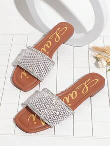 Damen Kristall Flache Sandalen, Neu 2026 Sommer Outdoor Riemen Niedriger Absatz Rutschfeste Lässig Pantoffeln, Atmungsaktives Mesh, passend zu Kleidern