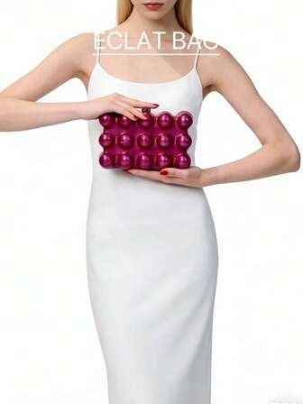 1个女士亚克力晚宴包，配有可拆卸金色链条肩带，适合婚礼、派对、度假等场合作为礼物