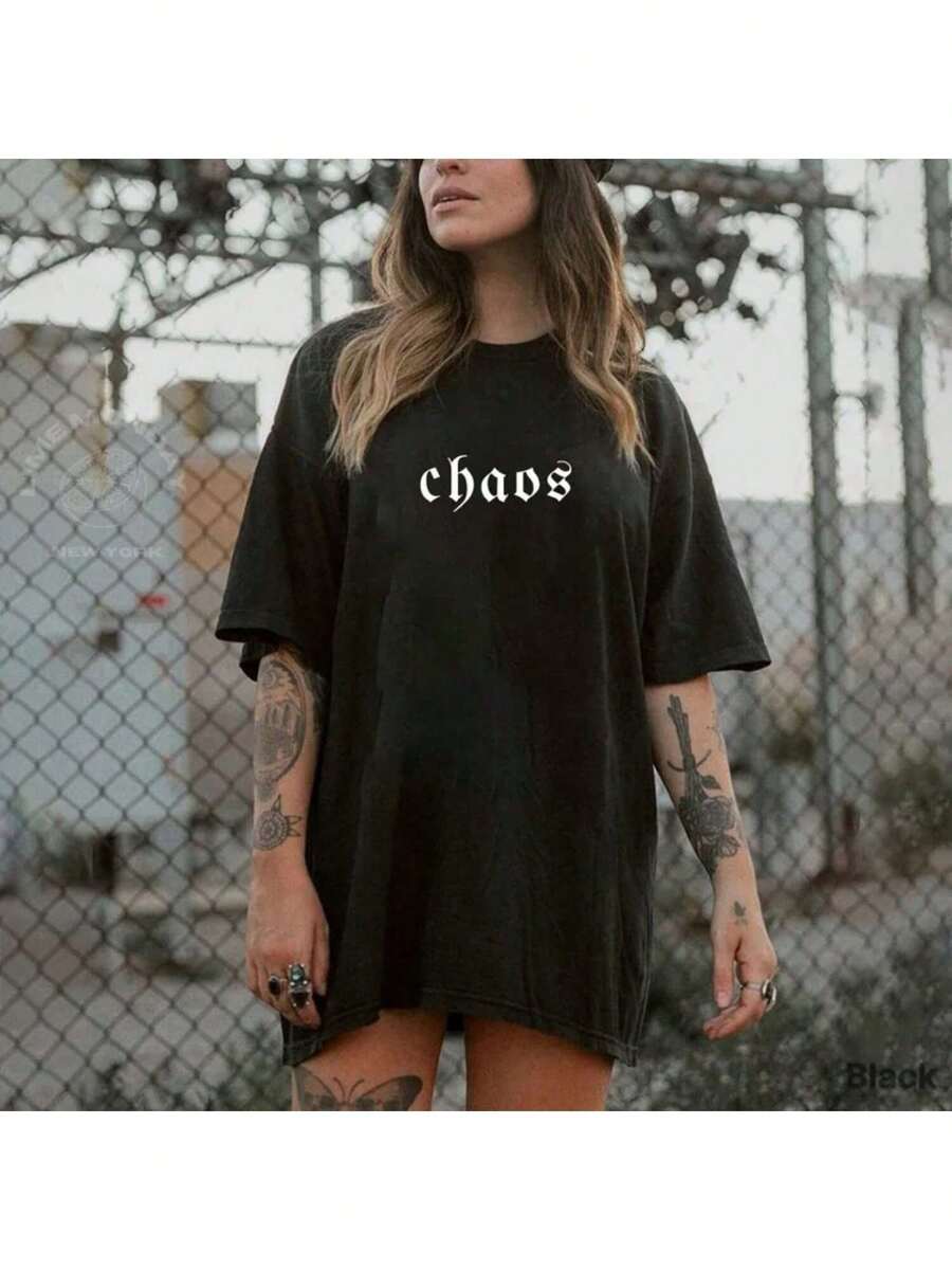Graphic Print T-Shirt  Plus Size Oversized Baggy Graphic T-Shirt - Chaos Grunge Aesthetic Y2K E- 90s 2000s Retro Emo Punk Goth Harajuku Streetwear With Bold 'Chaos' Print - Black Summer Casual Tee, Relaxed Fit Top |   Soft Fabric Shirt, Vintage T Shirts - 黑色 - 查看 1