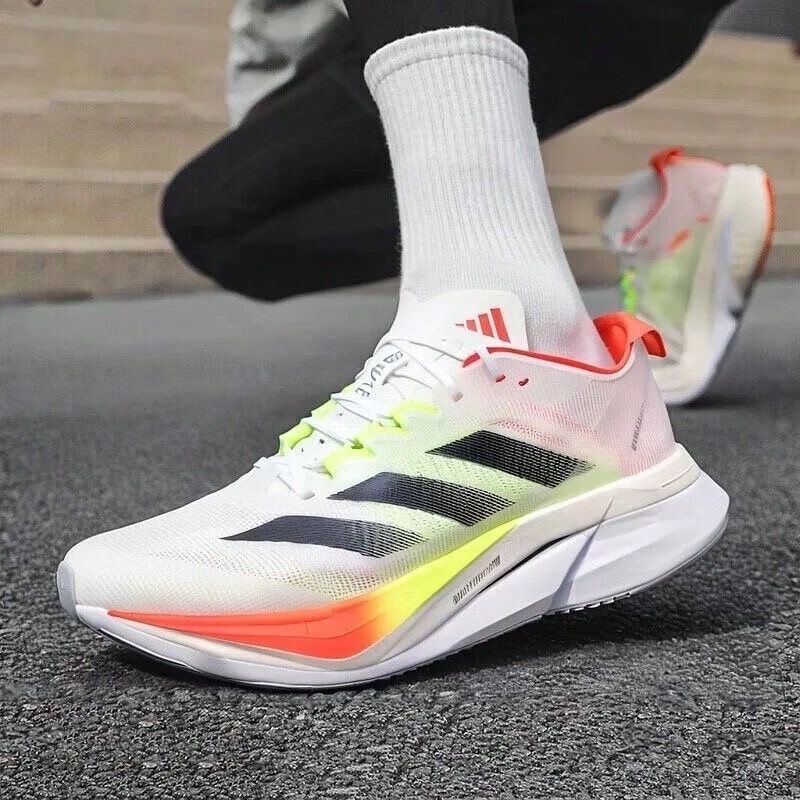 adidas Adizero Boston 12 舒適百搭低筒 訓練長跑跑步鞋 男女同款 白黑_JQ2552 - 白色/黑色/紅色/螢光綠 - 查看 1