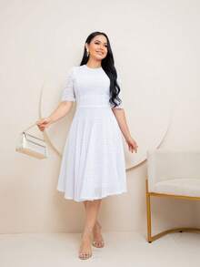 Vestido Feminino Midi Tecido Malha Tricot Rendado Meia Manga Saia Godê Modelagem Acinturada e Acabamento Elegante Acabamento Premium Perfeito para Natal, Ano Novo e Festas de Fim de Ano - Branco - Visão 14
