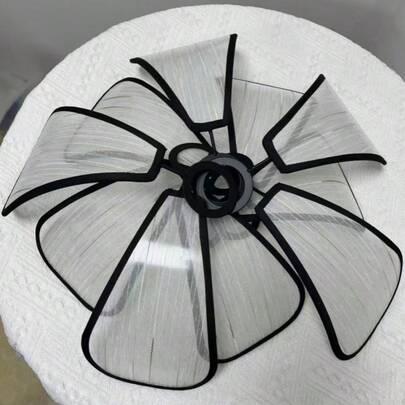 Chụp đèn hình cánh hoa Wabi-Sabi kiểu Trung Quốc mới, chụp đèn treo thủ công kiểu retro gồm 10 cánh hoa, đế đèn E26, thích hợp cho phòng ăn, phòng khách, phòng ngủ, phòng học, hành lang, có thể dùng làm đèn trang trí hoặc đèn trang trí ngày lễ. Chỉ bao gồm chụp đèn, không bao gồm dây điện và bóng đèn.