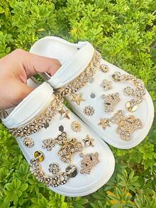 Bộ 16 chiếc dây chuyền đính đá vàng hình vương miện, gấu lớn, ngôi sao năm cánh, hoa, phụ kiện trang trí giày có thể tháo rời cho giày làm vườn, dép lê, giày đi biển, dép xăng đan, phụ kiện giày tự làm, quà tặng ngày lễ. - Vàng - Xem 8