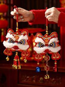 传统中国舞狮挂饰 - 节日墙饰/门铃，新年庆祝活动、客厅装饰和家居必备佳品，文化墙饰 | 鲜艳红色装饰 | 涤纶纤维工艺，中式风格装饰，2026新年装饰 - 紅色 - 查看 3