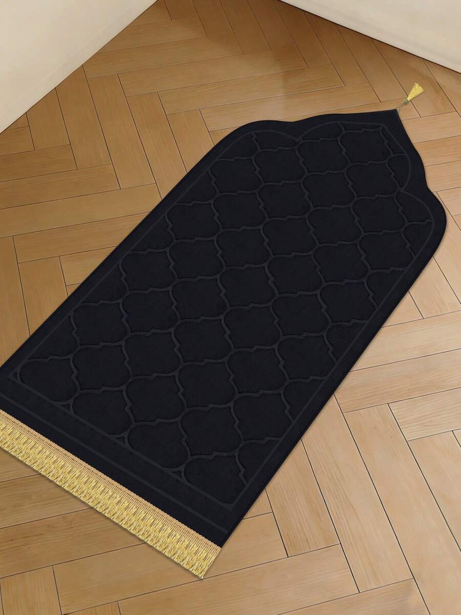 1pc Black Flannel Muslim Prayer Mat, Thick Sponge Soft Directional Mecca Prayer Carpet, Ramadan Home Decor Rug With Classic Embossed Design - Black - View 1