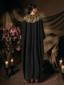 奢华黑金刺绣卡夫坦长袍，优雅端庄，伊斯兰风格，蝙蝠袖亮片点缀，适合斋月、开斋节、婚礼、晚宴等场合穿着。 - 黑色 - 查看 3
