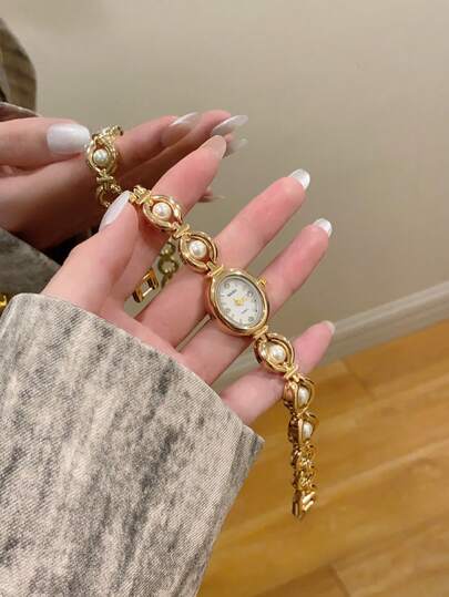 1 pezzo Orologio da donna in oro/verde, versione semplice, nuovo quadrante piccolo, atmosferico, alla moda, elegante, versatile, orologio al quarzo adatto per uso quotidiano, decorazione/festa