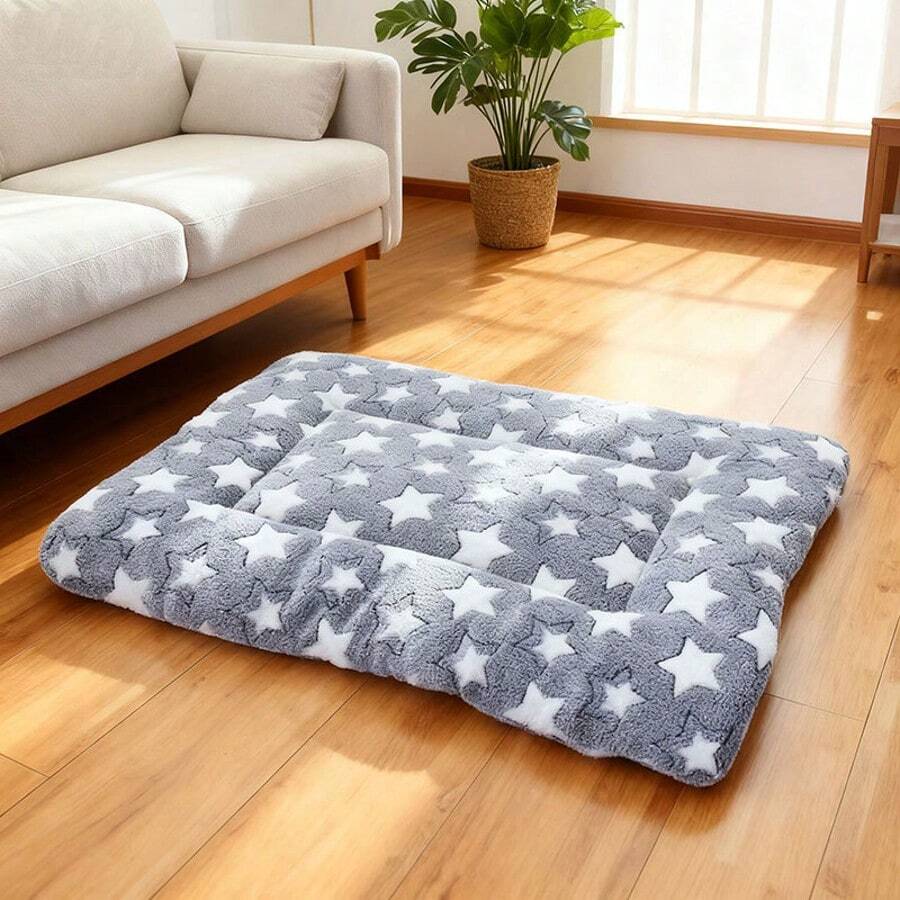 1pc Soft & Comfortable Pet Mat, Made Of Flannel, Dog Bed Mat, Puppy & Kitten Litter Mat - Suitable For Cats & Dogs, Polyester Filled, Multi-Purpose Indoor Design, Soft & Warm, Machine Washable