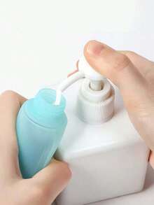60ml Soft Squeeze Shell-Shaped Bottle For Face Wash, Shampoo, Independent Bottle Travel Cosmetic Shower Gel, Toner Bottle, Leak-Proof Travel Bottle, Refillable Liquid Travel Accessory For Cosmetics, Shampoo Or Toner Storage - Multicolor - View 6