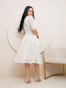 Women's Midi Dress In Knit Fabric With Lace Detail, Half Sleeves, Flared Skirt, Fitted Waist, Elegant Finish, Premium Finish. Perfect For Christmas, New Year's, And Holiday Celebrations. - 米色 - 查看 5