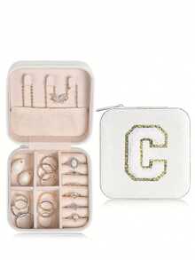 منظم مجوهرات للسفر، صندوق مجوهرات بحرف أولي، أحرف قابلة للتخصيص، منظم مجوهرات متعدد الوظائف، تنظيم وتخزين المجوهرات، صندوق مجوهرات مدمج، منظم مستحضرات التجميل، منظم طلاء الأظافر، ضروريات السفر، ضروريات الرحلات البحرية، ضروريات السفر، للخواتم والقلائد والأقراط تخزين المجوهرات، هدايا لوصيفات العروس، هدايا شخصية للنساء، الزوجة، الأم