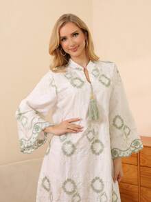 ASBB 重工刺繡彩色花卉阿拉伯女式 JALABIYA 綠色流蘇蕾絲袖口白色優雅洋裝，2026年秋季派對度假休閒穿搭，沙烏地阿拉伯國慶日穿搭 - 白色 - 查看 3