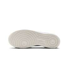 Big Kid's Nike Air Force 1 LV8 2 Ghost/Sail (HV4760 002) - 藍色 - 查看 6