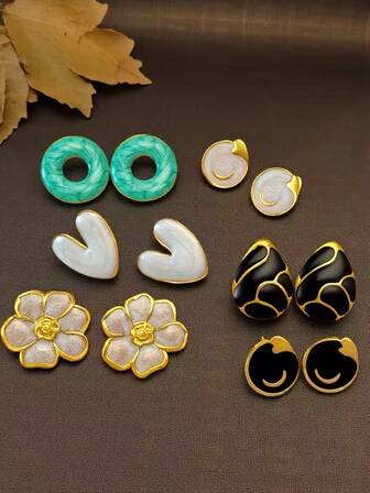 6 exquisite Edelstahl Ohrringe - aus hypoallergenem Edelstahl gefertigt, mit Herz-, Kreis- und Blumendesigns. Der Höhepunkt der Damenmode, die Topwahl für Feiertags- und Geburtstagsgeschenke sowie das perfekte Muttertagsgeschenk.