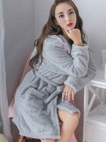 1 pieza Bata de mujer de longitud media reforzada, ropa de dormir casual y cálida, bata con capucha blanca con orejas de conejo lindas, bata de baño con capucha y encaje, decoración de baño de otoño/invierno - Multicolor - Ver 7