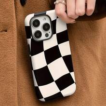 Elegante funda de película dos en uno con un elegante diseño a cuadros ondulados en blanco y negro: una funda robusta de doble capa que ofrece una excelente protección, construida para resistir caídas. Compatible con los modelos de  16, 15, 14, 13, 12, 11, Plus, Pro, Max, lo que la convierte en un regalo ideal de cumpleaños o Año Nuevo para amigos, familiares y seres queridos. - Multicolor - Ver 4