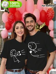 Camiseta casual de pareja y manga corta, estampado de figuras de palo interactivas "atractivas", fibra de poliéster, lavable a máquina, se puede usar como regalo, adecuada para primavera/verano, ocasión romántica del Día de San Valentín. - Camiseta negra individual para hombre - Ver 1