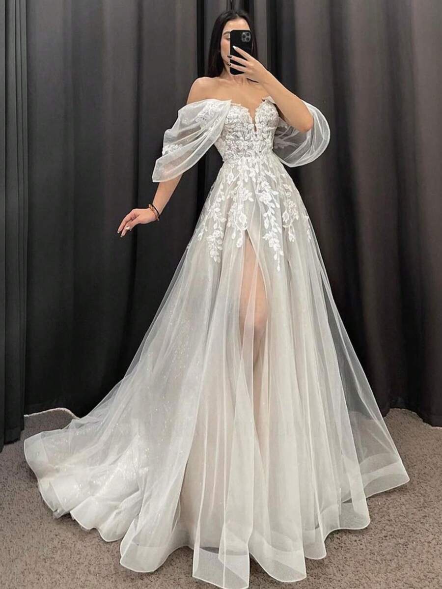 Elegant Sexy Off Shoulder Lace Applique High Slit A Line Tulle Formal Wedding Dress,Registry Office Dresses Bridal Gown,Evening Party Dress Birthday Party Dress Country Wedding,Romantic Church Ceremony Wedding Dress,Suitable For Wedding,Dating,Party,Singles' Party,Vacation,Formal Occasions,Dinner Dress,Prom Dress,Homecoming Dess,Cocktail Party,Wedding Guest Dress,Graduation - 白色 - 查看 1
