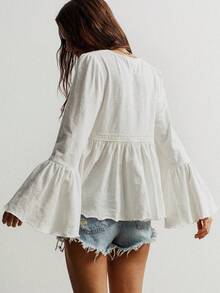 Rusttydustty 白色休闲度假喇叭袖上衣，适合波西米亚风复活节海滩装扮、夏威夷音乐节和热带度假 - 白色 - 查看 8