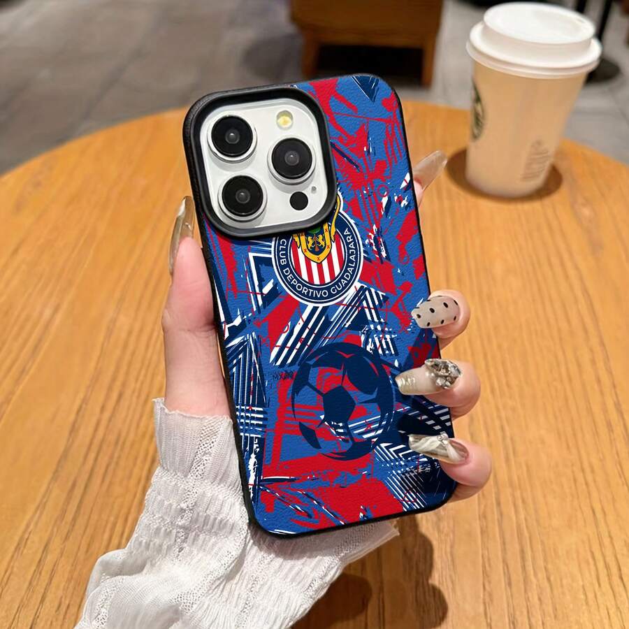 Estuche para teléfono con logotipo de equipo de fútbol y patrón dinámico Compatible con estuches para teléfonos 17 16 Pro Max 15 Pro Max 13 y 12 Hecho de material de TPU que brinda protección contra golpes y caídas Un gran regalo para familiares, amigos, seres queridos, novios / novias y para Navidad - Negro - Ver 1