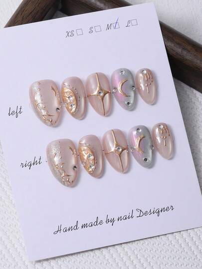 Set de 10 pegatinas de uñas en forma de almendra corta hechas a mano en estilo rosa Y2K y líneas doradas hechas a mano en 3D con diseño de impresión de brillo degradado pintado a mano. 1 pieza de gel de gelatina y 1 pieza de lima de uñas. Perfecto para la vida diaria y para disfraces de fiestas del festival de música de Coachella. Productos de cuidado de uñas y uñas postizas hechas a mano.