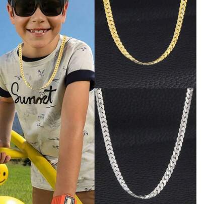 1条经典不锈钢链项链，适合男孩嘻哈风格，可作为配饰或街头风项链佩戴。