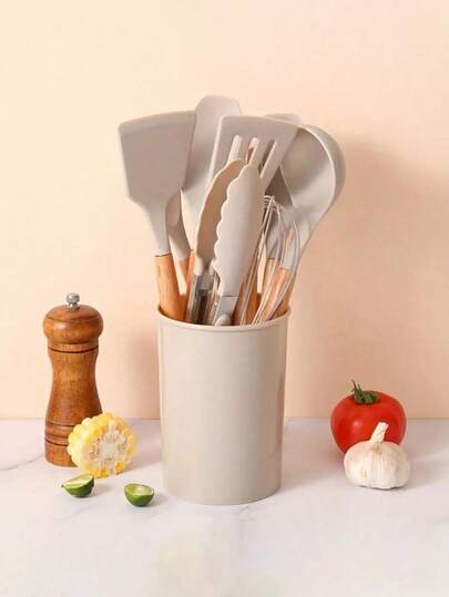 12-delars set med silikonköksredskap, kökstillbehör inklusive sked, borste, visp, spatel, stekspad och tång, värmebeständig upp till 230 °C, non-stick kokkärl, kompletta köksverktyg. Lättrengörlig silikon bakspatel, perfekt för matlagningsentusiaster i skolan och hemma, lämplig för familjesammankomster, fester, julklappar. Pioneer Women's Kitchen Supplies, rosa kökstillbehör.