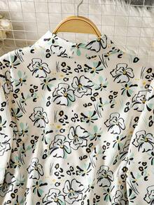 Women's Casual Elegant Long Sleeve Shirt With All-Over Arabic Print