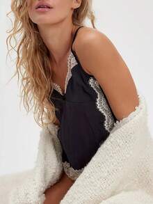 Women Sexy Tie Up Lace Trim Cami Tops Semi Sheer Crop Tops Y2k Girls Cute Summer Camisole Shirt Going Out Tops - 黑與白 - 查看 4
