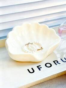 Leaf-Shaped Bathroom Countertop Soap Dish, Holds Soap, Toothbrush And Toiletries; Modern Home Decor Accessory; Soap And Toiletry Storage Rack; Smooth Surface; Plastic Material.