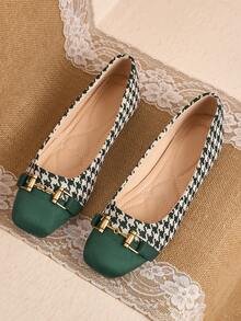 Women's Metal Decor Casual Versatile Flat Shoes - Green - View 1