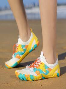 Youth Girls' Wide Footbed Yellow And White Beach Swimming Comfort Quick-Dry Non-Slip Lightweight Creek Shoes/Wading Shoes