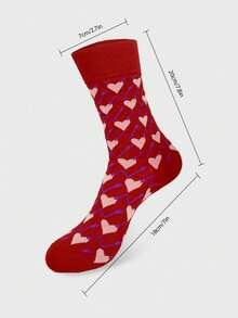 半双装男女通用黑红情人节袜子，可爱百搭的女士中筒袜，饰有浪漫的箭头和心形图案