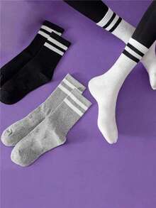 4/6 双装女士中筒袜，轻盈双条纹设计，适合春夏穿着，简约日系风格，极具吸引力，可搭配瑜伽裤，适合健身和秋季穿着。 - 彩色 - 查看 3
